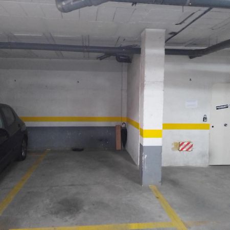 Galindo Center Premium Suites, Free Parking Sevilla Bagian luar foto