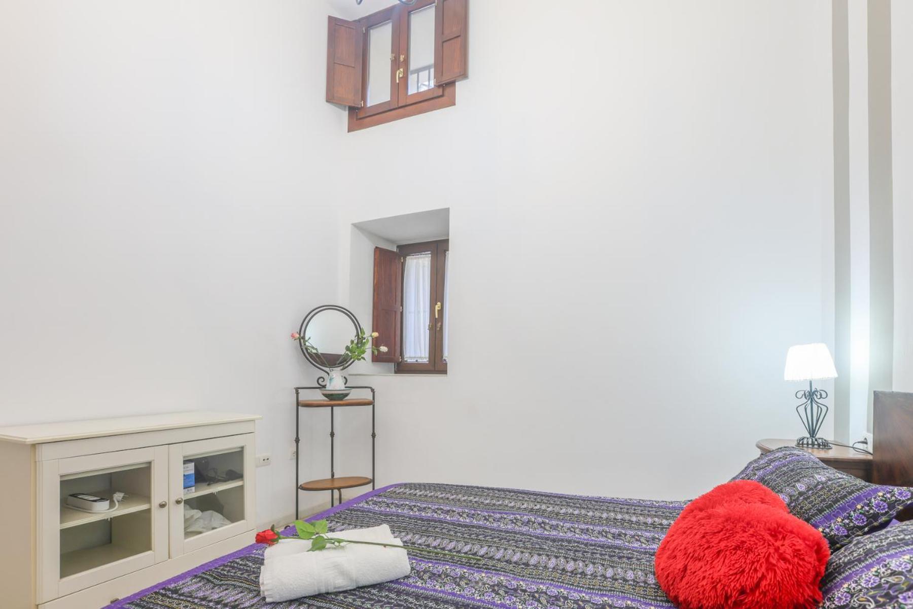 Galindo Center Premium Suites, Free Parking Sevilla Bagian luar foto