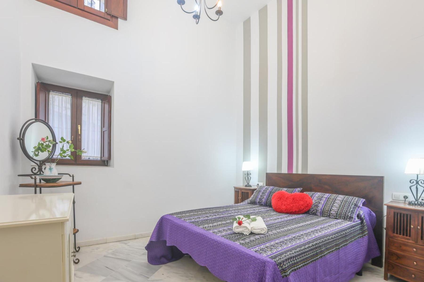 Galindo Center Premium Suites, Free Parking Sevilla Bagian luar foto