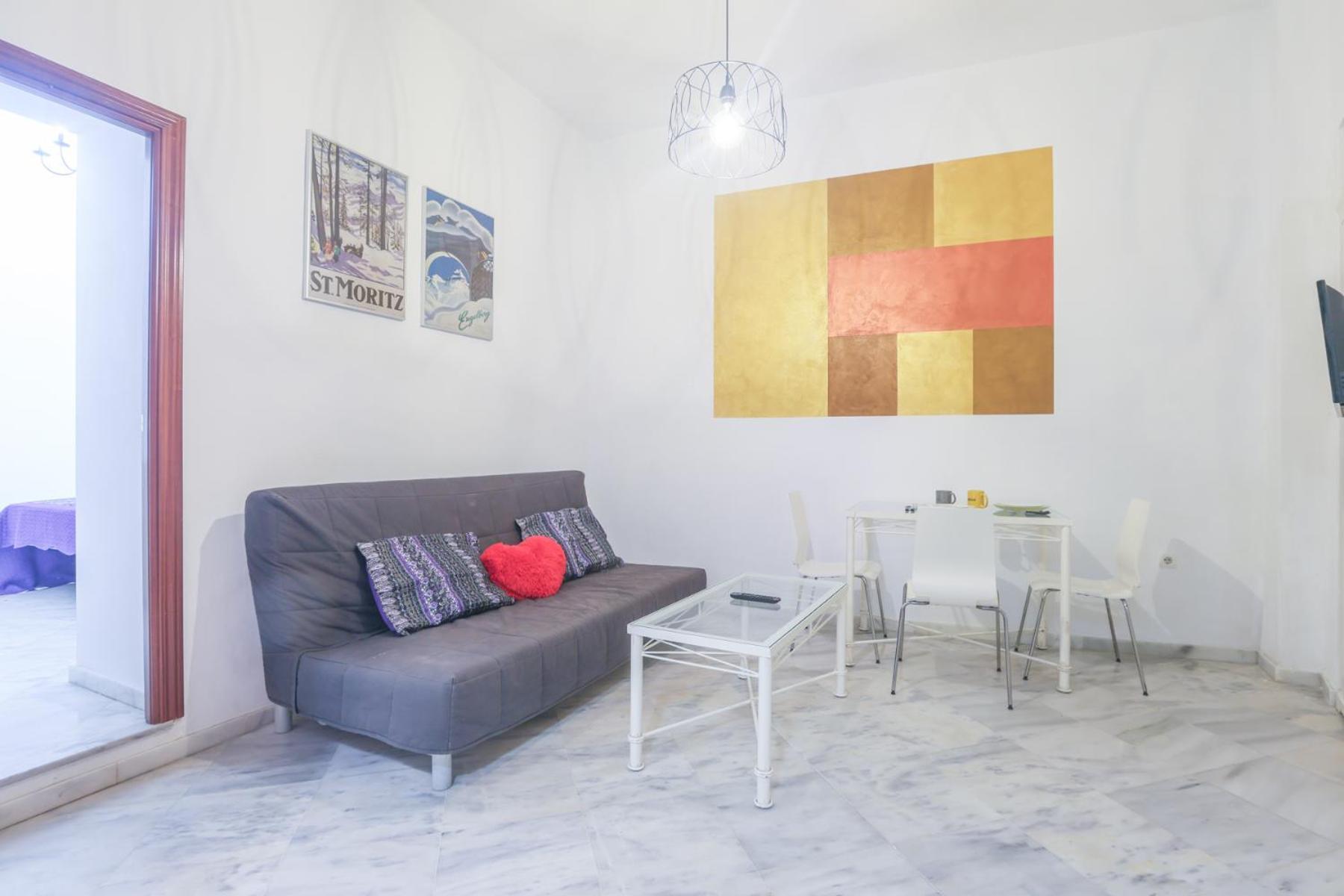 Galindo Center Premium Suites, Free Parking Sevilla Bagian luar foto