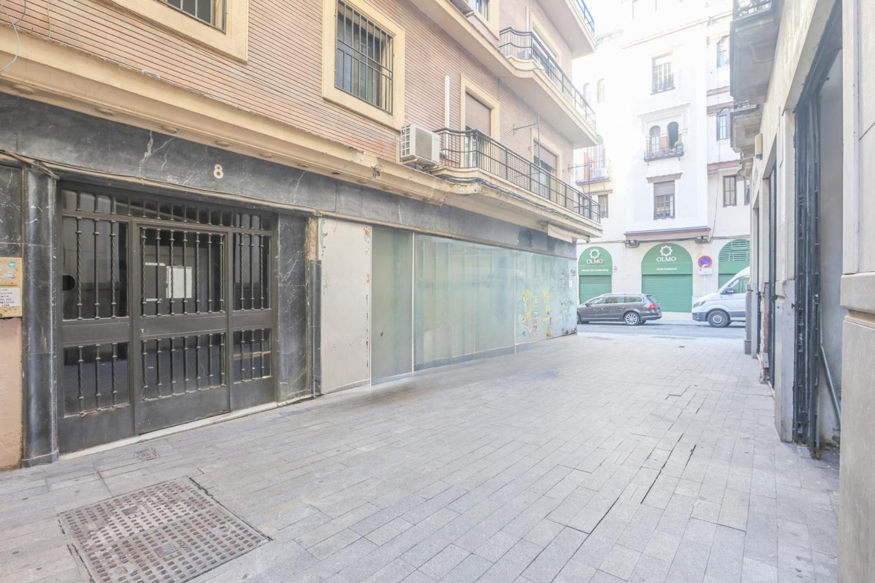 Galindo Center Premium Suites, Free Parking Sevilla Bagian luar foto